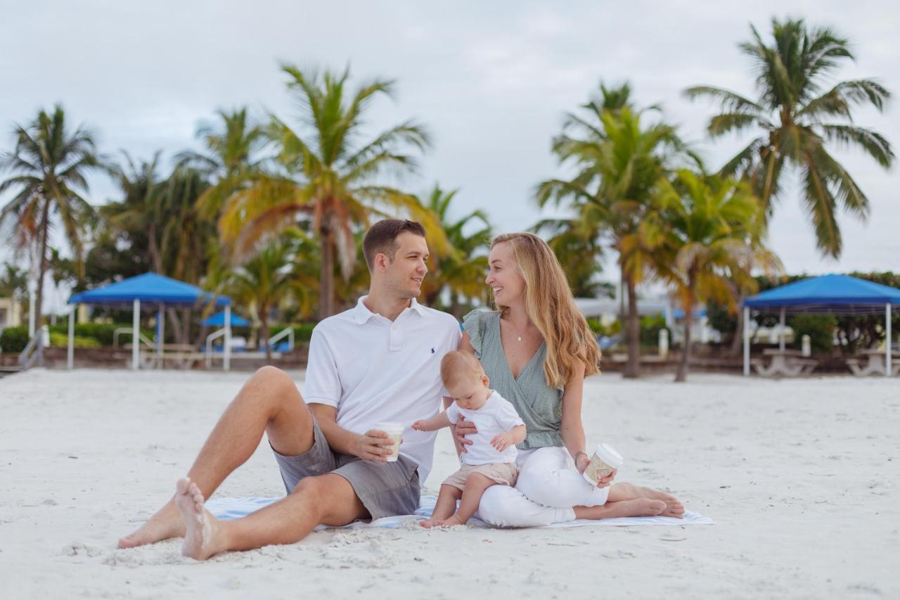 The Neptune Resort Fort Myers Beach Bagian luar foto