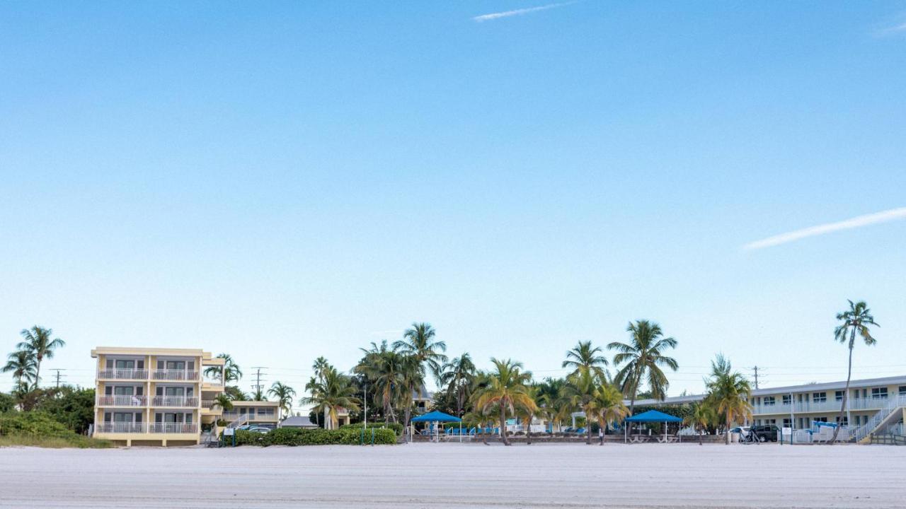 The Neptune Resort Fort Myers Beach Bagian luar foto