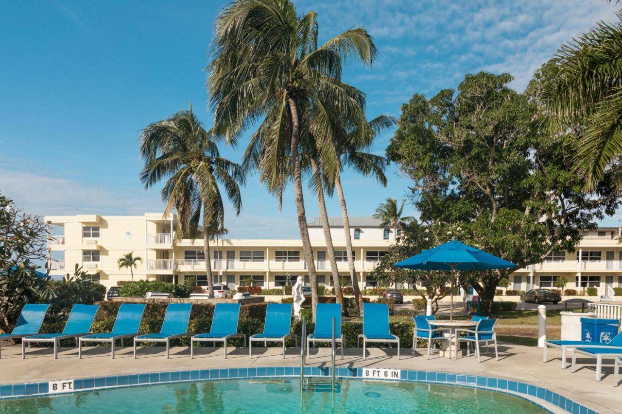 The Neptune Resort Fort Myers Beach Bagian luar foto